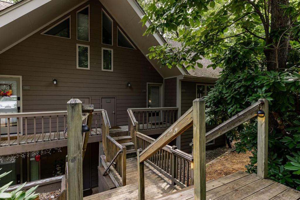 Cozy Condo In Wintergreen Resort That Sleeps 4! Lyndhurst Bagian luar foto